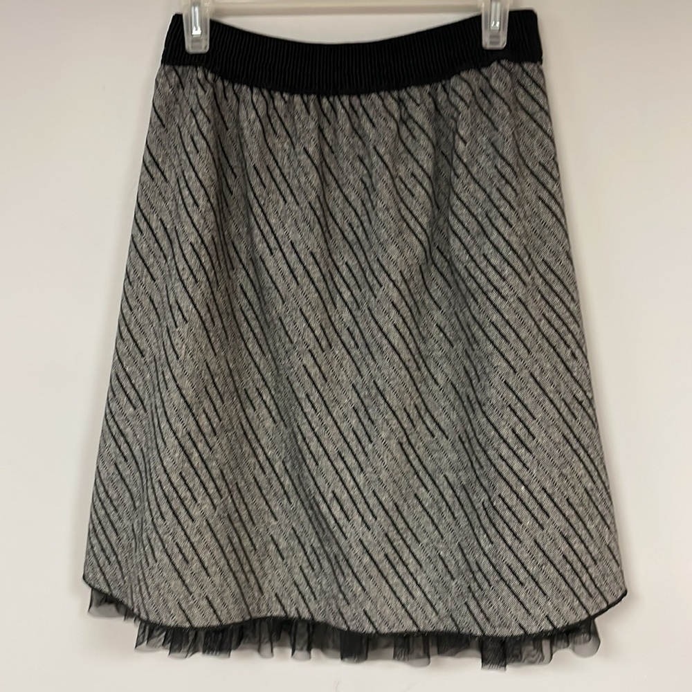 Joe B Black & Gray Skirt, L (Juniors), Elastic waist, fully lined